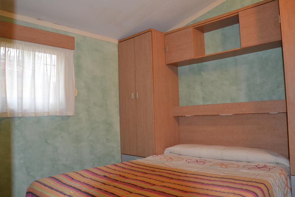 Camping Fuentes Blancas Burgo Exterior foto